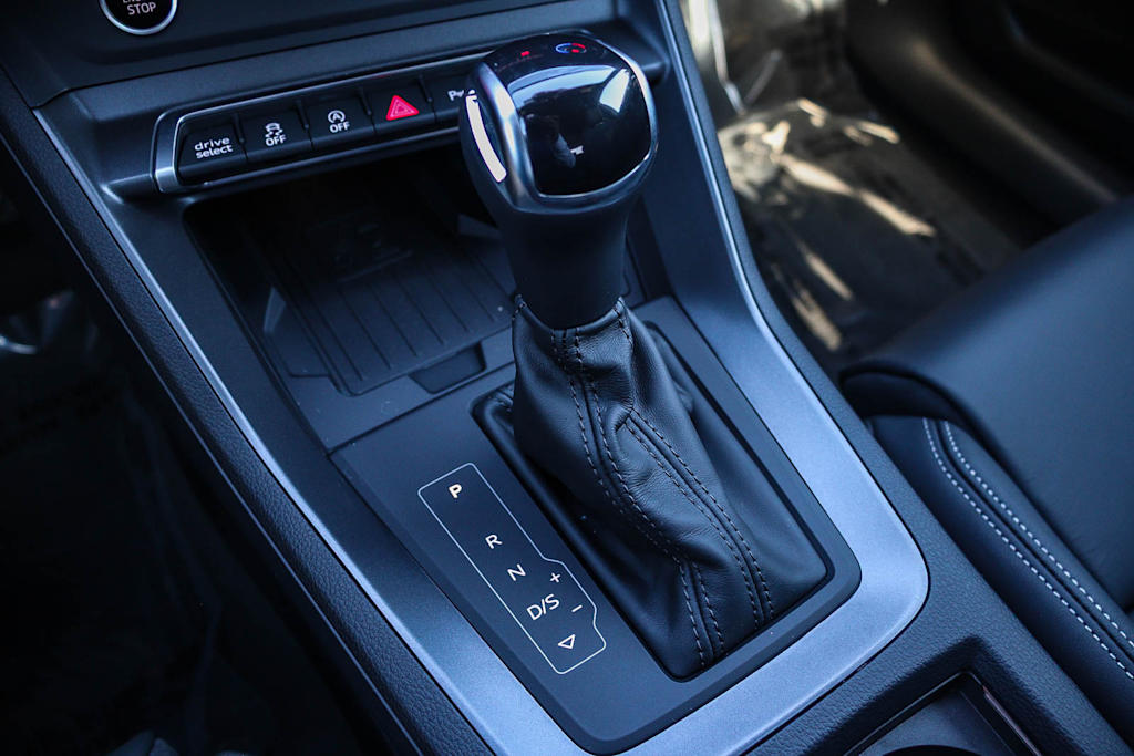 Thumbnail: 2025 Audi Q3 - 14