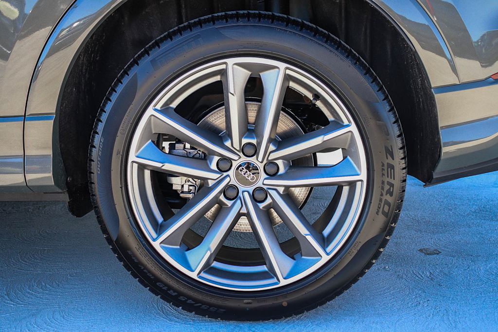 Thumbnail: 2025 Audi Q3 - 6