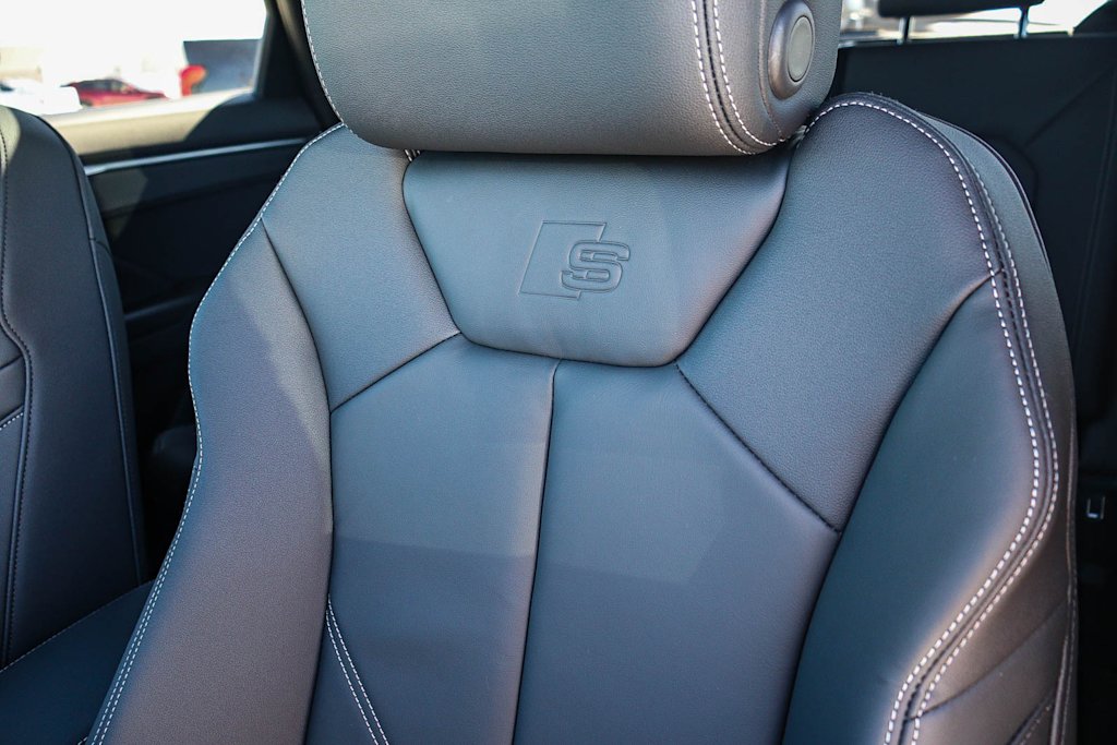 Thumbnail: 2025 Audi Q3 - 42