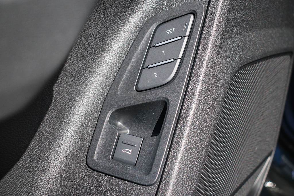 Thumbnail: 2025 Audi Q3 - 34