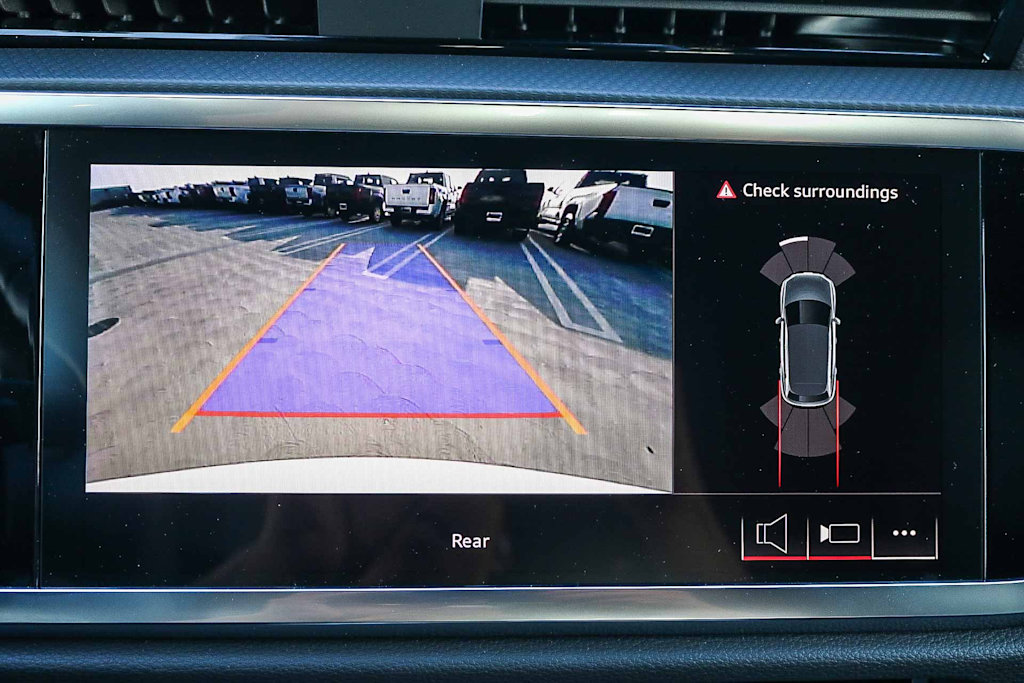 Thumbnail: 2025 Audi Q3 - 41