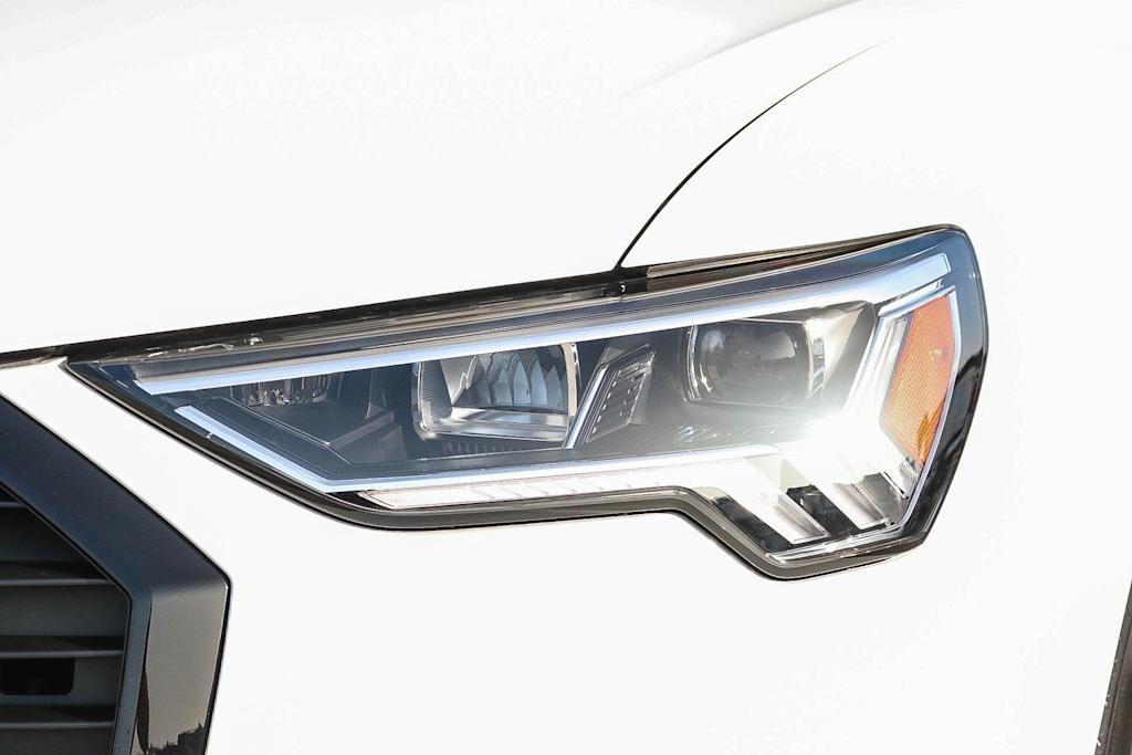 Thumbnail: 2025 Audi Q3 - 19