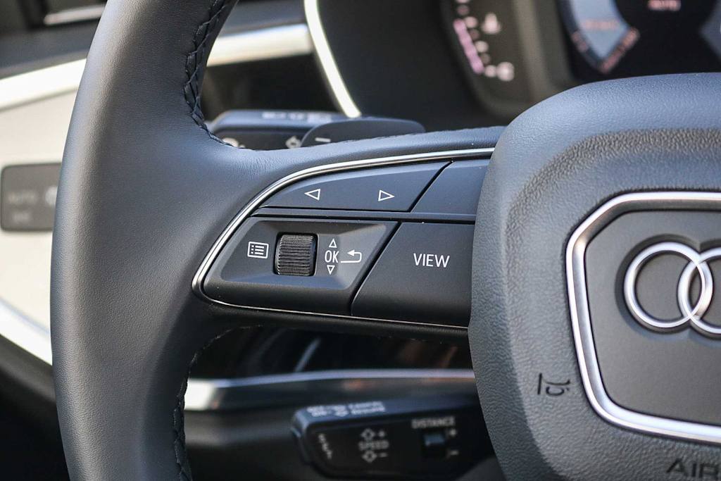 Thumbnail: 2025 Audi Q3 - 28