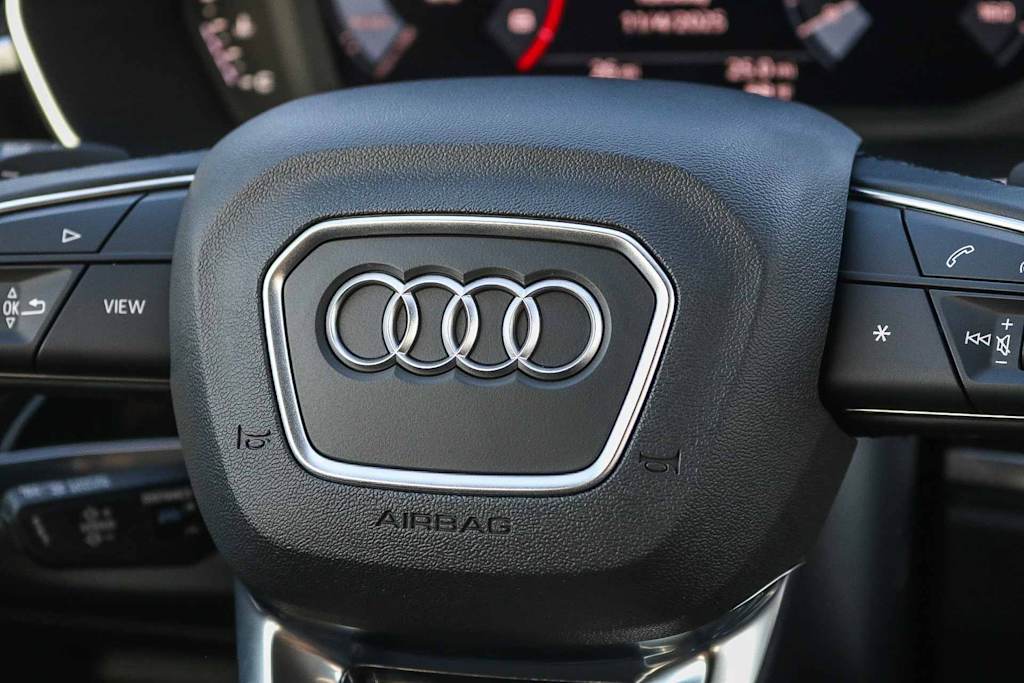 Thumbnail: 2025 Audi Q3 - 29