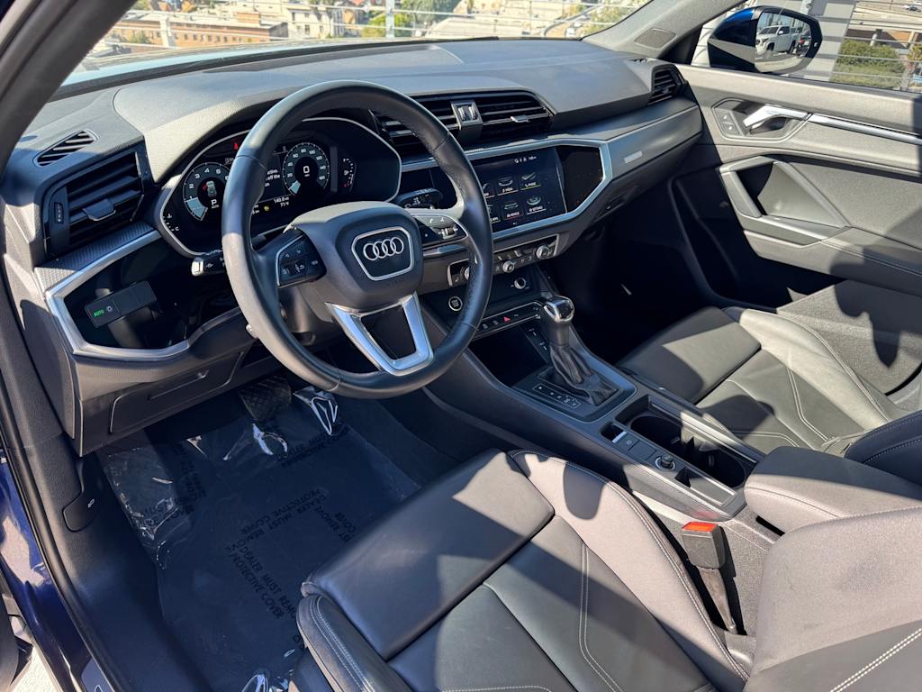 2022 Audi Q3 Premium 6