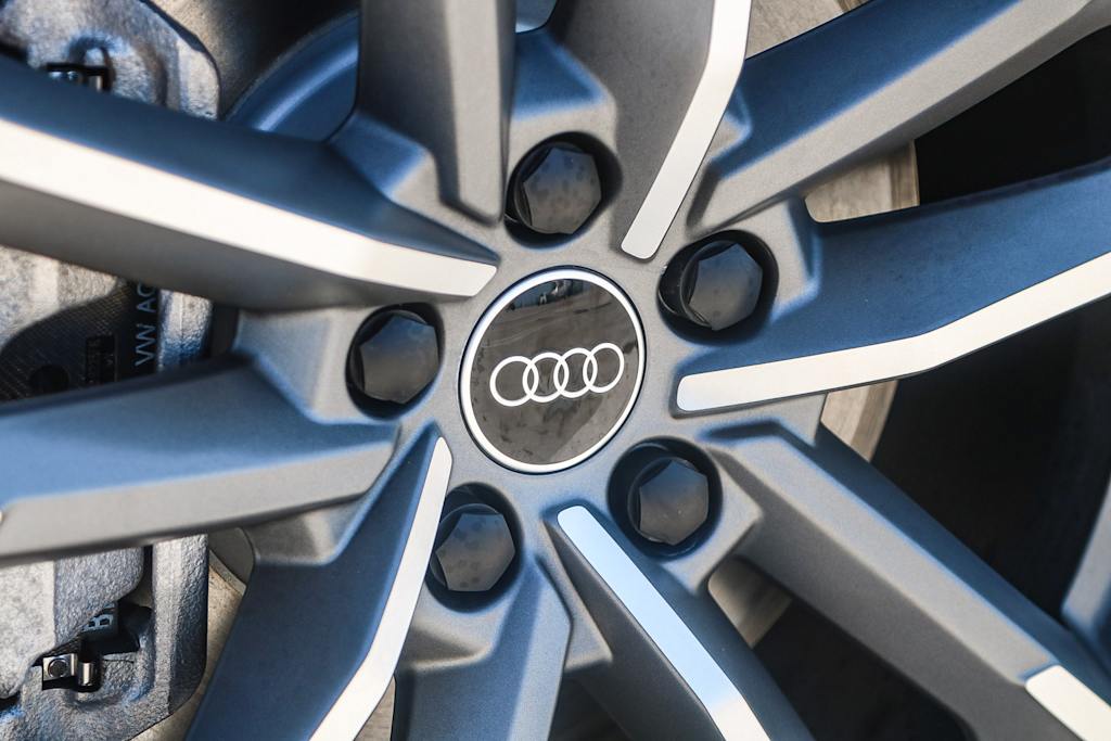 Thumbnail: 2025 Audi Q3 - 15