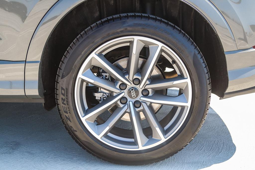 Thumbnail: 2025 Audi Q3 - 7