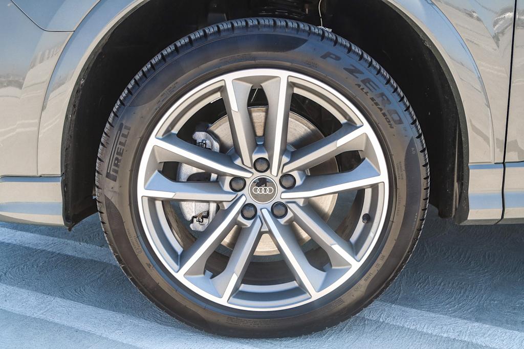 Thumbnail: 2025 Audi Q3 - 26