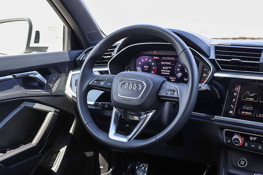 Thumbnail: 2025 Audi Q3 - 9