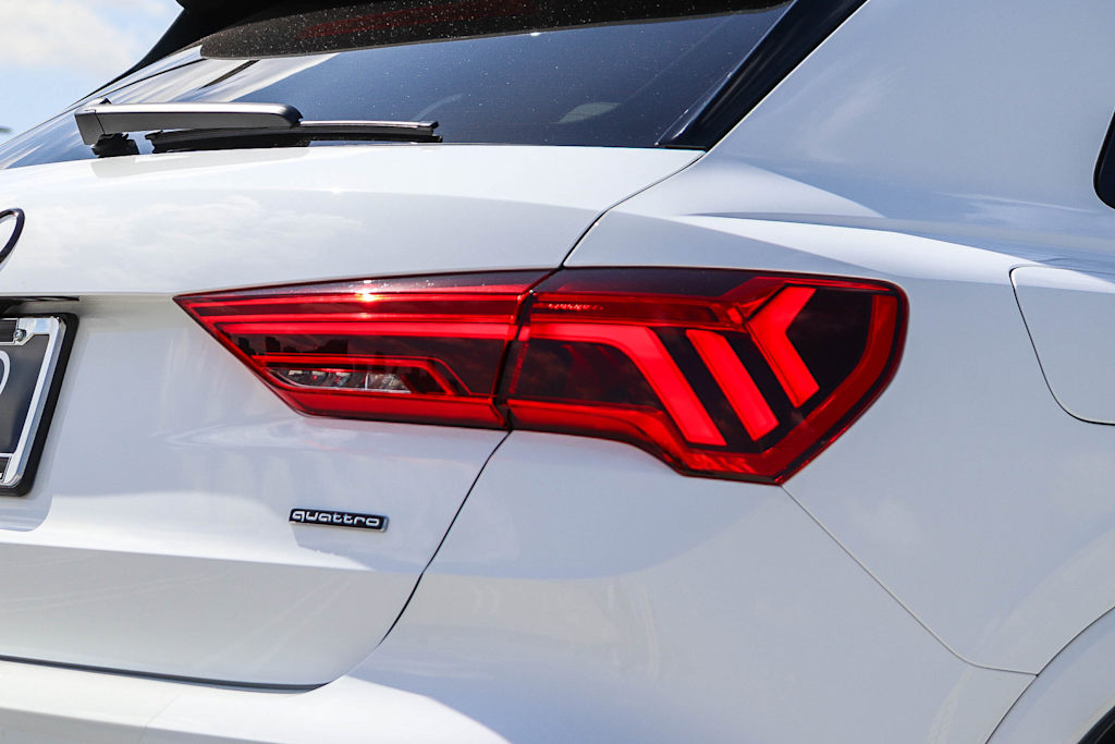 Thumbnail: 2025 Audi Q3 - 20
