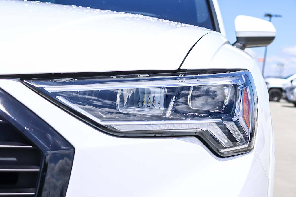 Thumbnail: 2025 Audi Q3 - 19