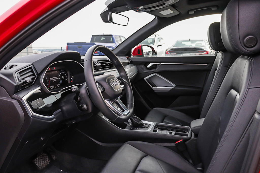 Thumbnail: 2023 Audi Q3 - 30