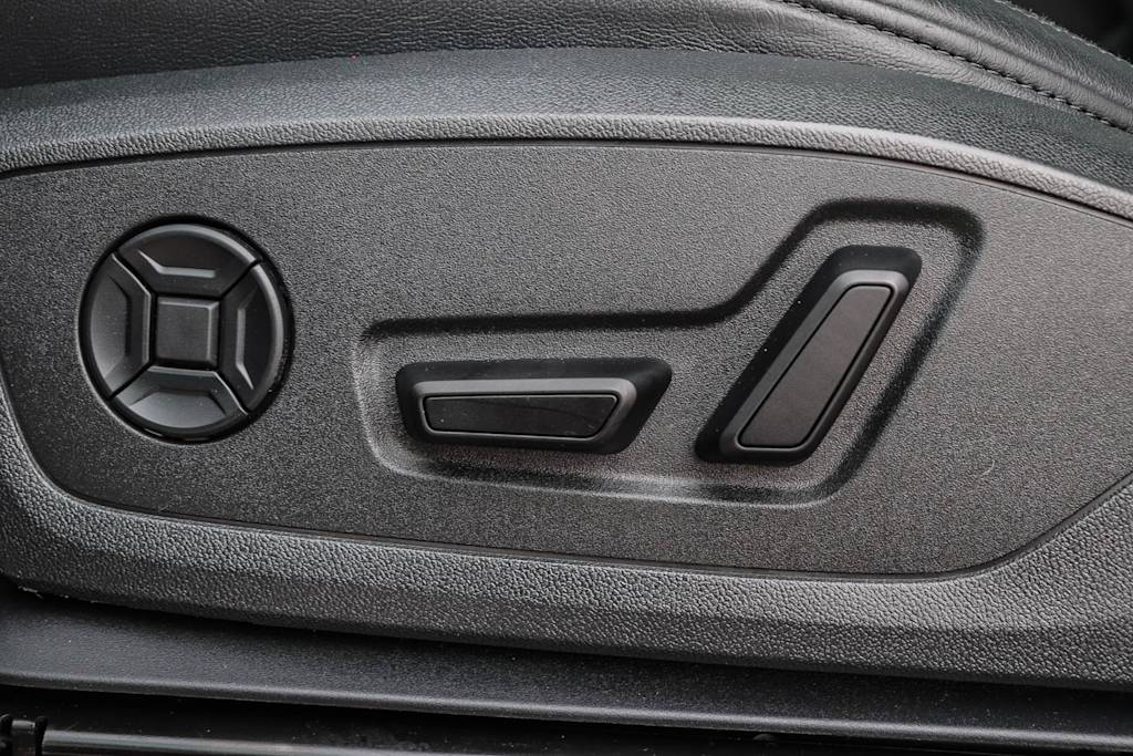 Thumbnail: 2023 Audi Q3 - 32