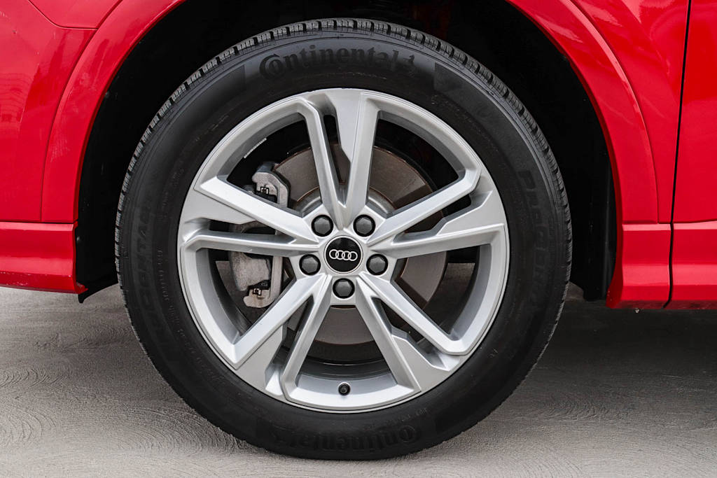 Thumbnail: 2023 Audi Q3 - 26