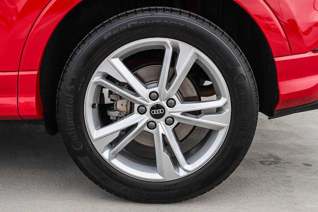 Thumbnail: 2023 Audi Q3 - 6