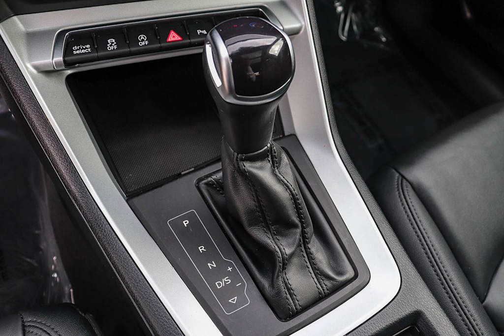 Thumbnail: 2023 Audi Q3 - 15