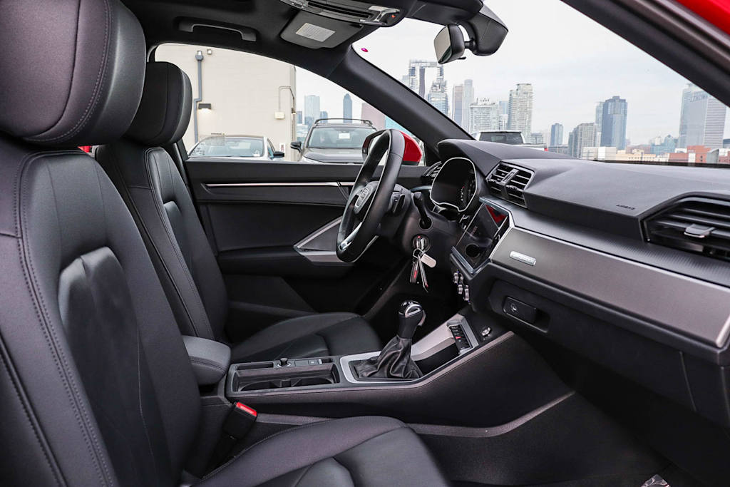 Thumbnail: 2023 Audi Q3 - 9