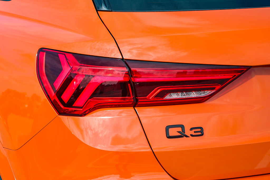 Thumbnail: 2025 Audi Q3 - 21