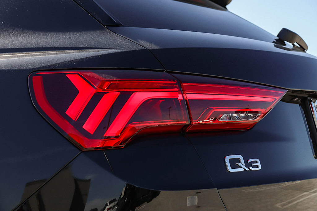 Thumbnail: 2025 Audi Q3 - 20