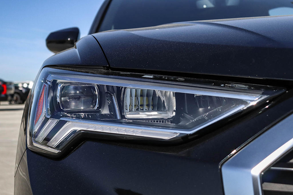 Thumbnail: 2025 Audi Q3 - 18