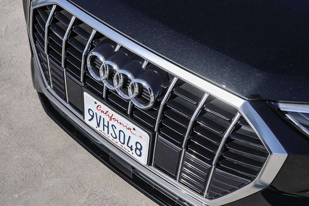 Thumbnail: 2025 Audi Q3 - 6