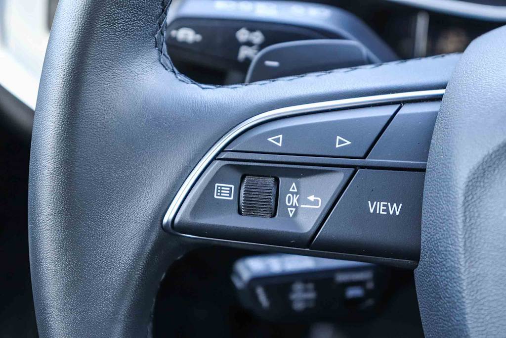 Thumbnail: 2025 Audi Q3 - 25