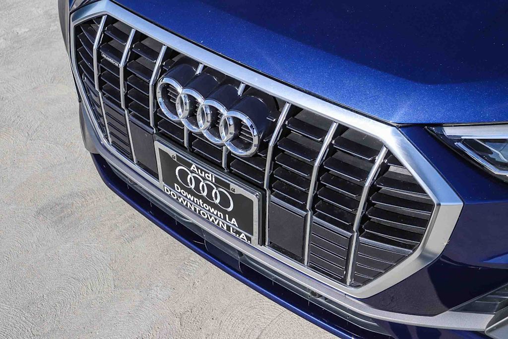 Thumbnail: 2025 Audi Q3 - 6