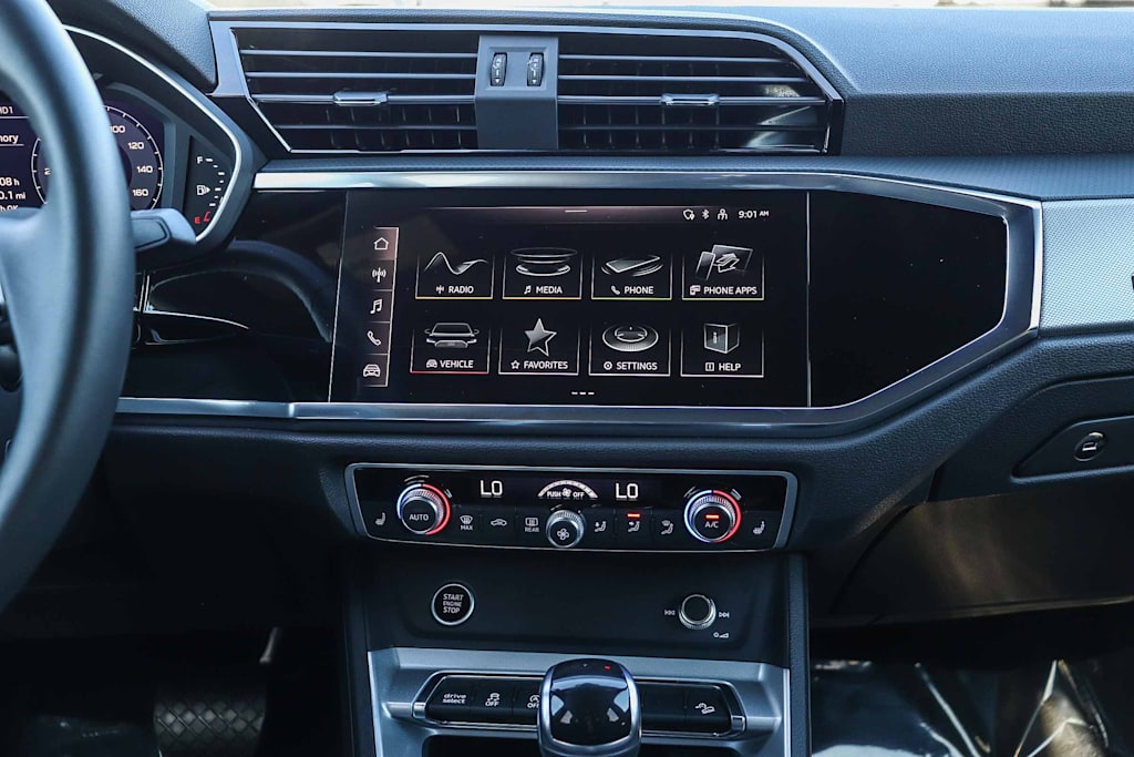 Thumbnail: 2025 Audi Q3 - 12