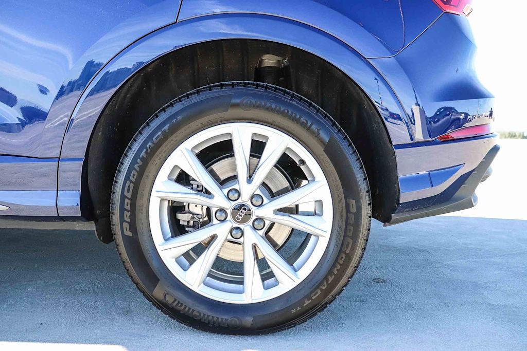 Thumbnail: 2025 Audi Q3 - 7