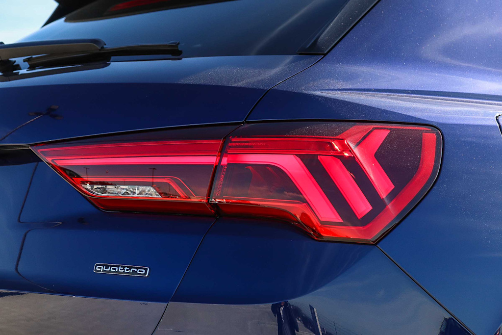 Thumbnail: 2025 Audi Q3 - 19