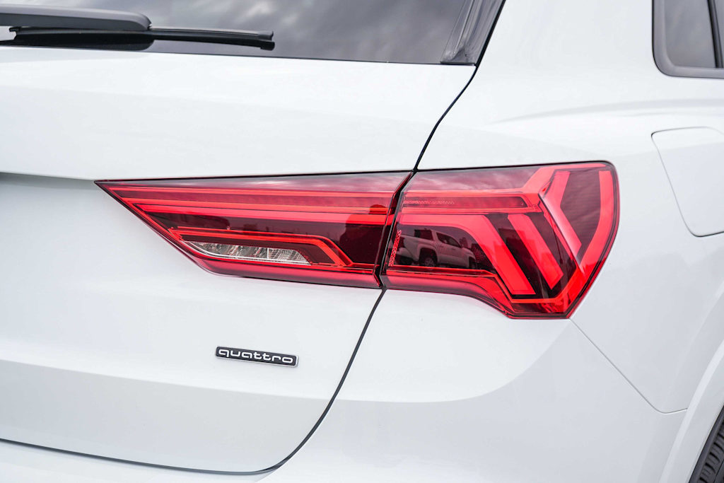 Thumbnail: 2025 Audi Q3 - 24