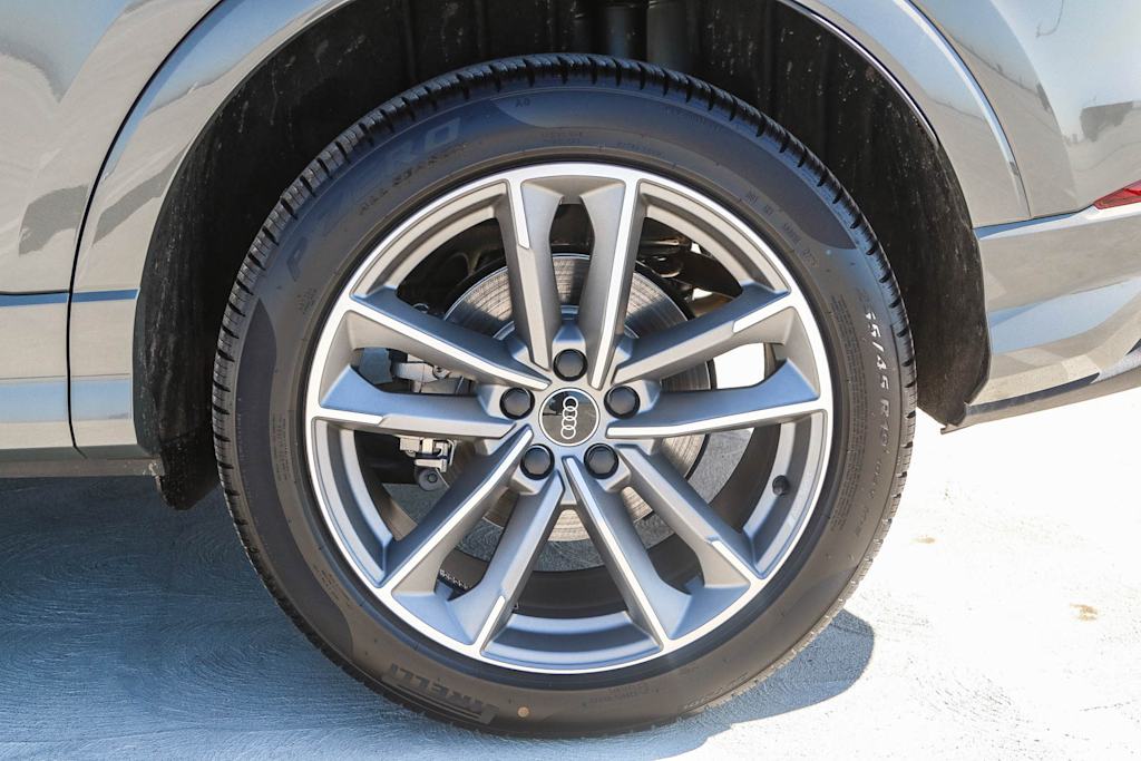 Thumbnail: 2025 Audi Q3 - 7