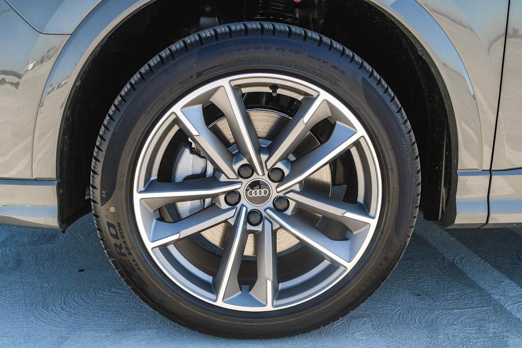 Thumbnail: 2025 Audi Q3 - 26