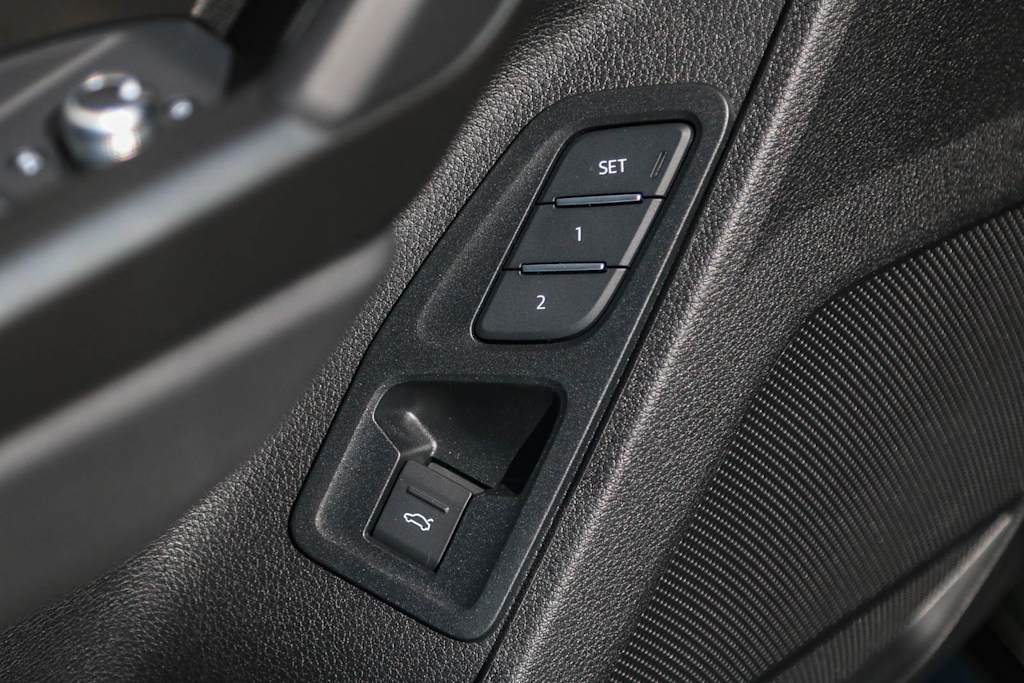 Thumbnail: 2025 Audi Q3 - 38