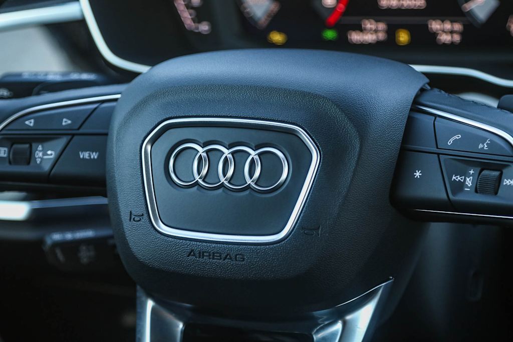 Thumbnail: 2025 Audi Q3 - 30