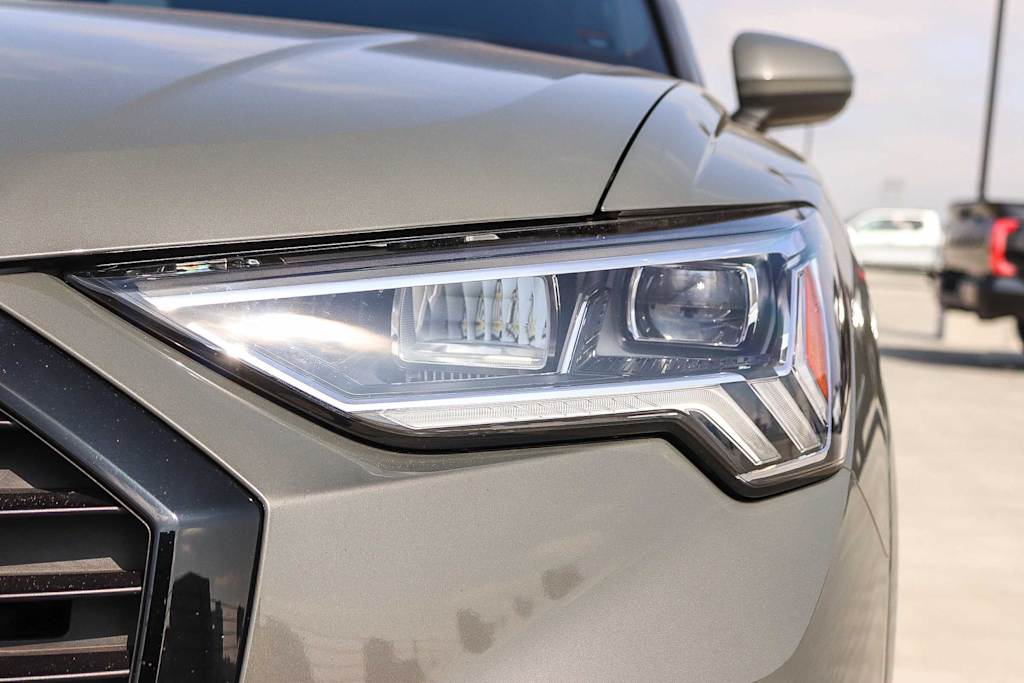 Thumbnail: 2023 Audi Q3 - 19