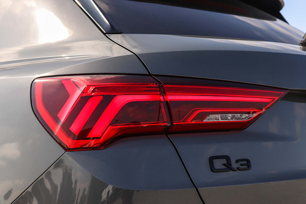 Thumbnail: 2023 Audi Q3 - 22