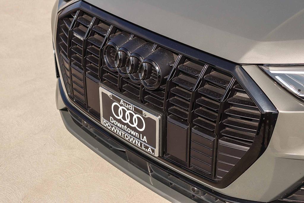 Thumbnail: 2023 Audi Q3 - 6