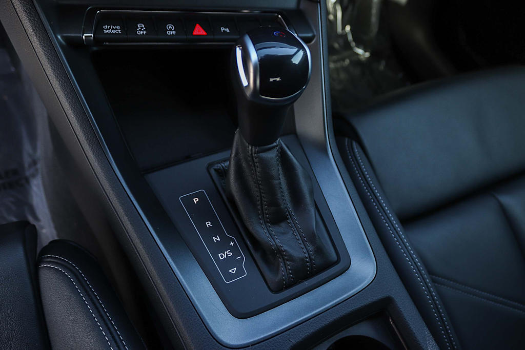 Thumbnail: 2023 Audi Q3 - 27