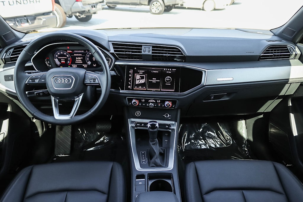 Thumbnail: 2025 Audi Q3 - 2