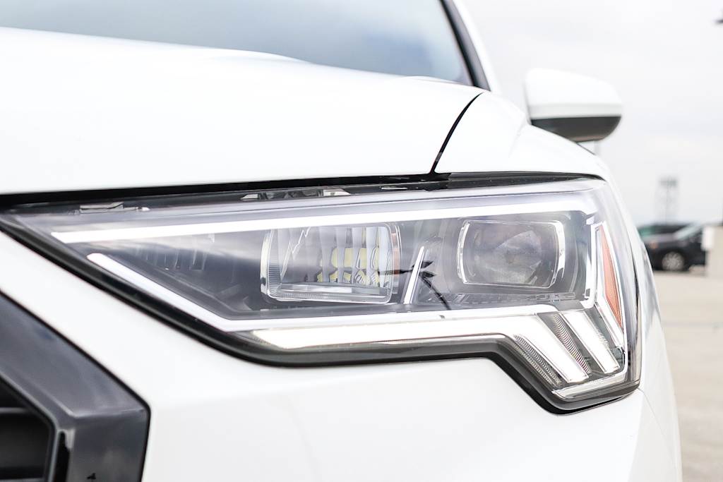 Thumbnail: 2023 Audi Q3 - 17