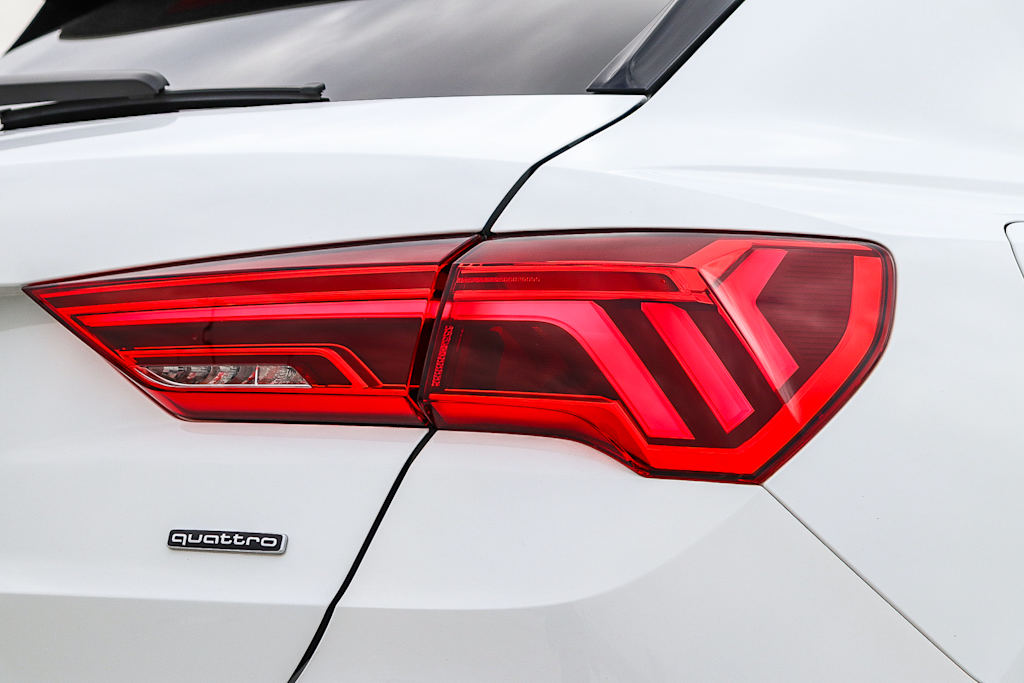 Thumbnail: 2023 Audi Q3 - 19