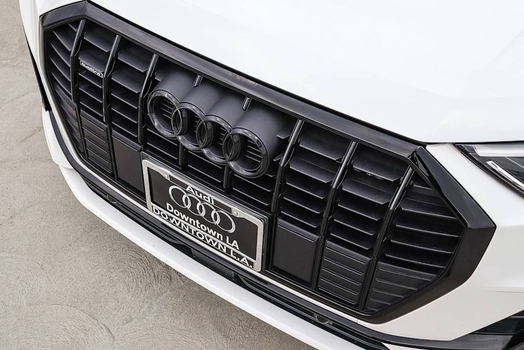 Thumbnail: 2023 Audi Q3 - 6