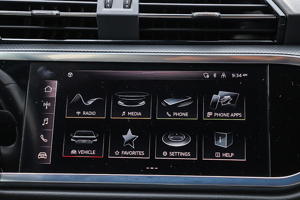 Thumbnail: 2023 Audi Q3 - 24