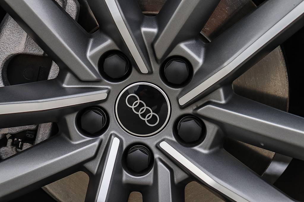 Thumbnail: 2023 Audi Q3 - 13