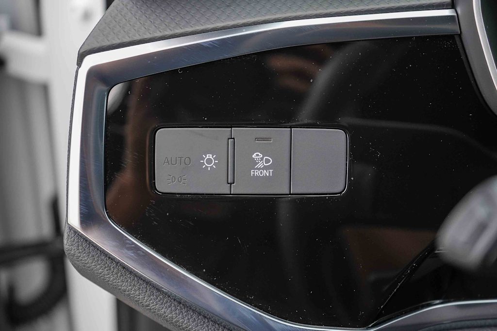 Thumbnail: 2025 Audi Q3 - 37