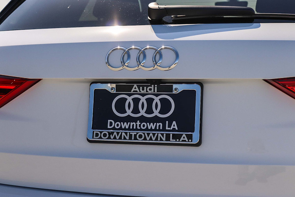 Thumbnail: 2025 Audi Q3 - 17