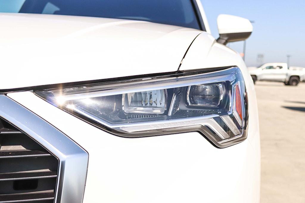 Thumbnail: 2025 Audi Q3 - 20