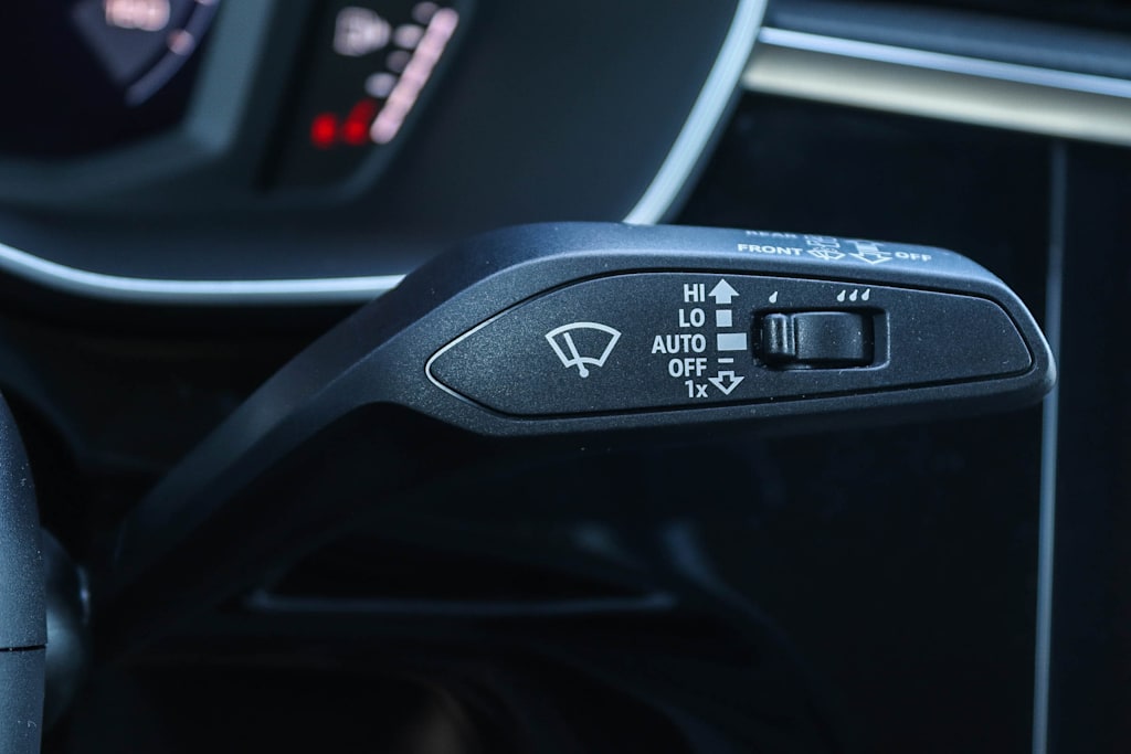 Thumbnail: 2025 Audi Q3 - 35