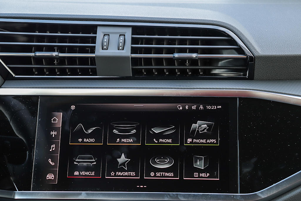 Thumbnail: 2025 Audi Q3 - 15